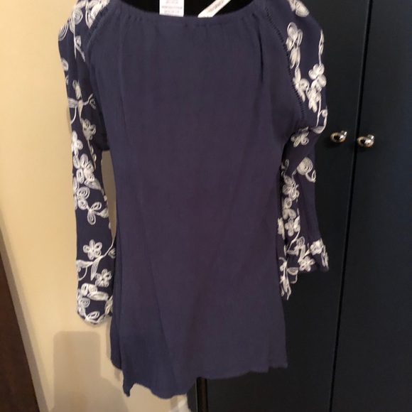 FORGOTTEN GRACE boho navy/white blouse size medium - Picture 6 of 8